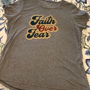 Evy’s Tree Faith over Fear tee xl